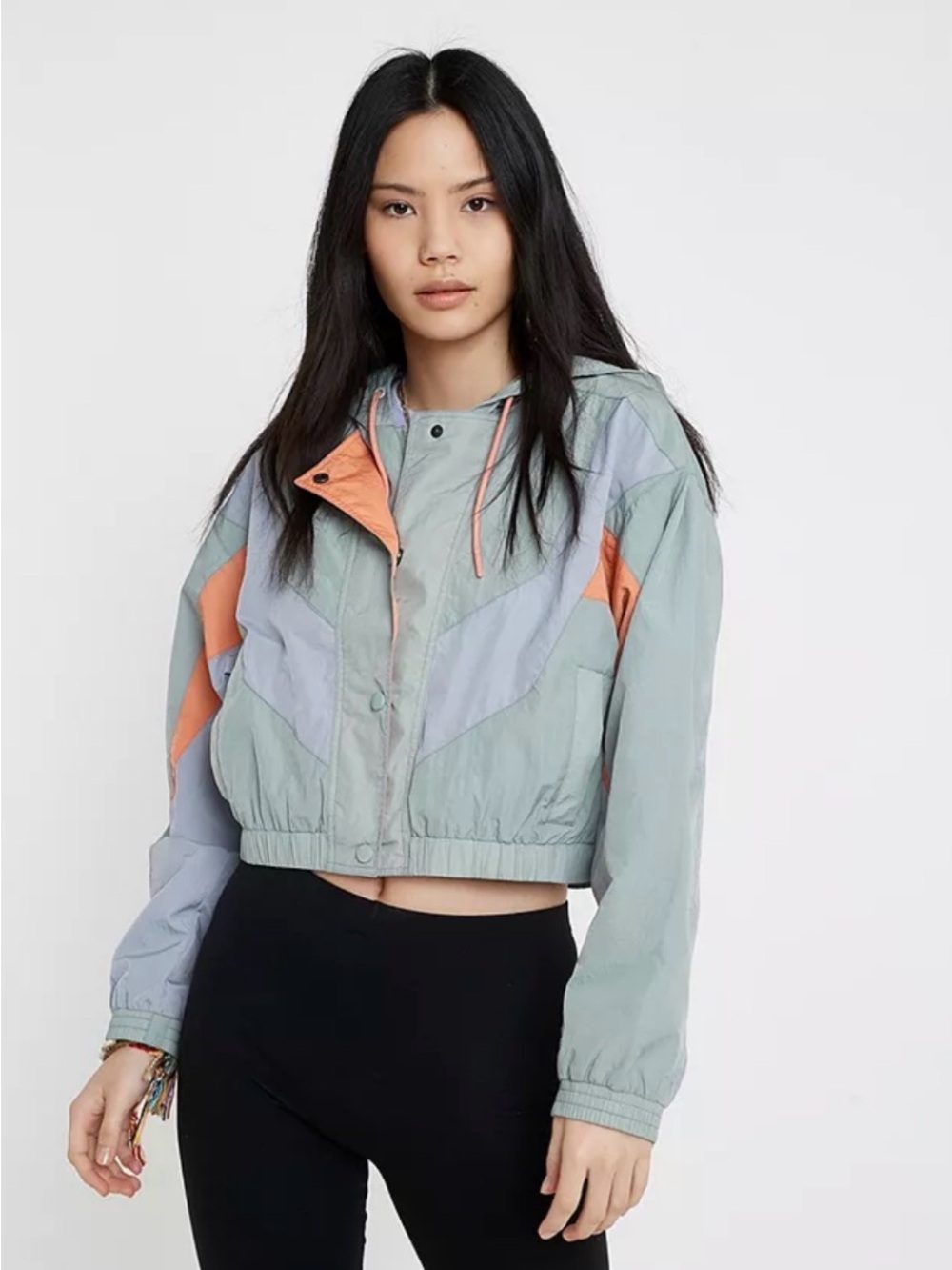 Urban Fitters - Retro - Cropped Colorblock Windbreaker - Light Blue & Sage Peach
